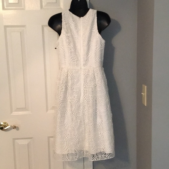 Adrianna Papell white crochet dress NWOT - Picture 2 of 2